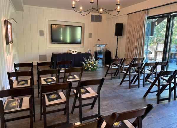 Room Setup for a Bar or Bat Mitzvah Ceremony (mitzvahrabbi.com)