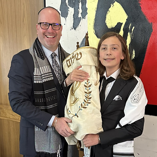 Book a Rabbi for Bar Mitzvah in Birmingham Michigan