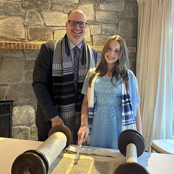 Book a Rabbi for Bat Mitzvah in Potomac Maryland
