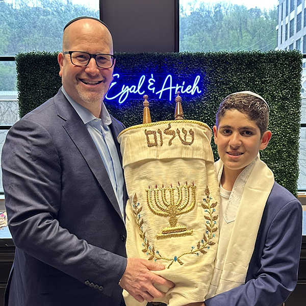 Hire a Rabbi for Bar Mitzvah in Pittsburgh